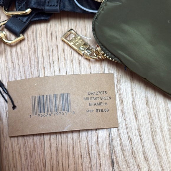 Steve Madden Crossbody/Shoulder Bag with Gold Chain Detail - NWT - Picture 2 of 5